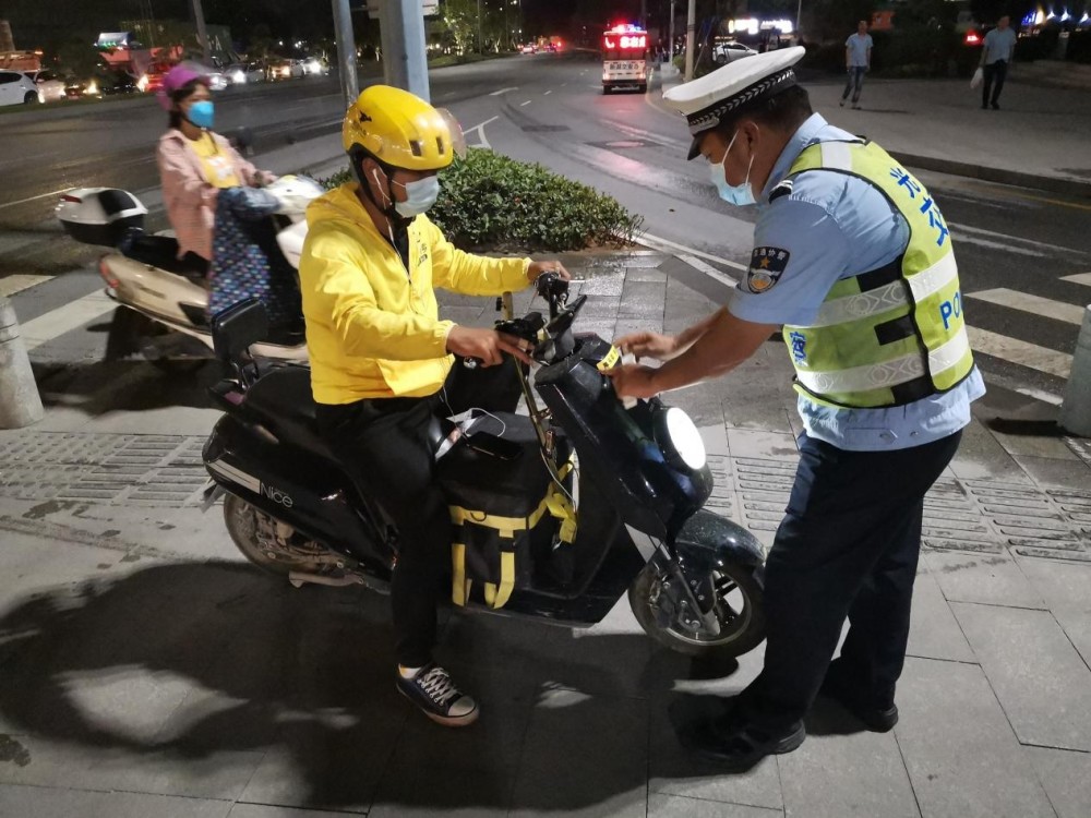 2025年新澳门和香港正版精准免费大全,全面释义与解答落实